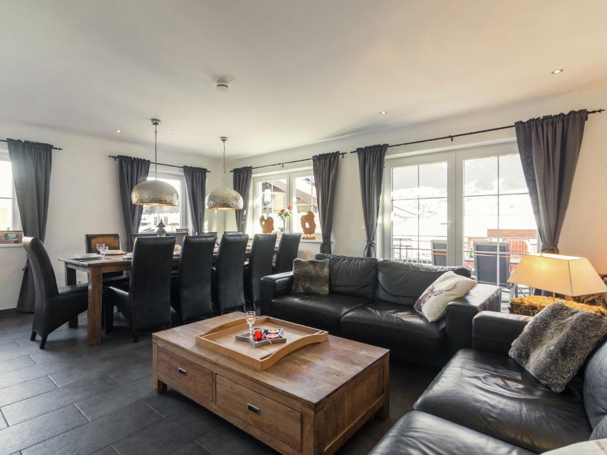 Luxurious Holiday Home With Terrace In Tyrol 브릭센임탈 외부 사진