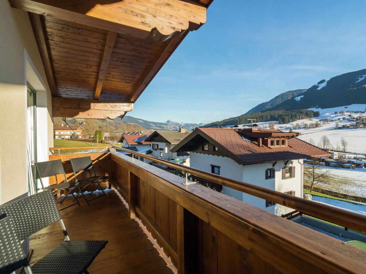 Luxurious Holiday Home With Terrace In Tyrol 브릭센임탈 외부 사진